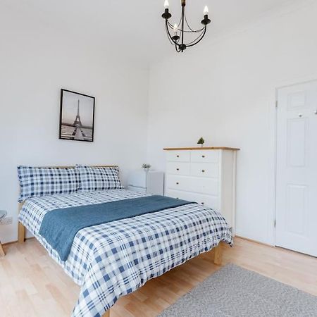 Comfortable Double Room For Your London Getaway Exteriör bild