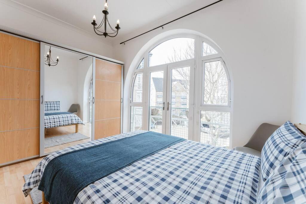 Comfortable Double Room For Your London Getaway Exteriör bild