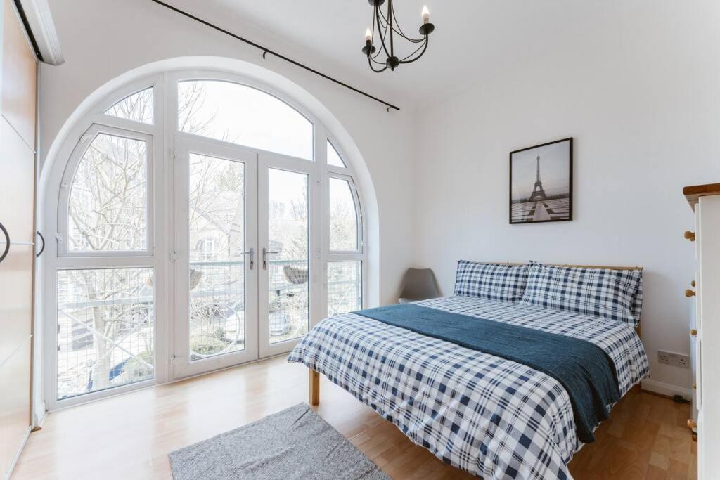 Comfortable Double Room For Your London Getaway Exteriör bild